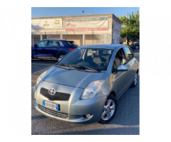 Toyota yaris 1.4 diesel-tagliandata - Immagine 1