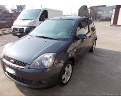 Ford Fiesta 1.2 16V 3p. Titanium - Immagine 3