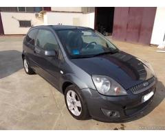 Ford Fiesta 1.2 16V 3p. Titanium - Immagine 4