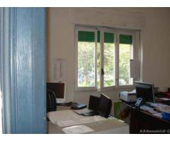 Ufficio in Affitto a 750€ - zona Albaro - Immagine 1