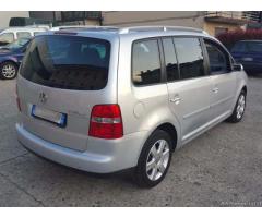 VOLKSWAGEN TOURAN 2.0 TDI 7 POSTI HIGHLINE - Veneto - Immagine 2