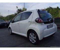 TOYOTA AYGO 1.0 CONNECT 5P 68CV 2010 km 32.200 tg - Veneto - Immagine 3