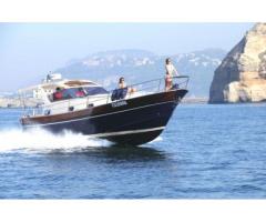 Noleggio imbarcazione partenza da Sorrento destinazioni Capri o Positano - Immagine 1