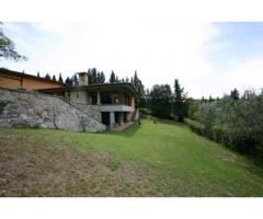 Vendita villa mq. 500 - Zona Mezzomonte - Immagine 2