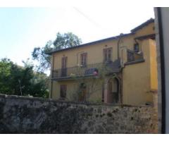 Antico Casale con giardino in una panoramica frazione di Cascia - Immagine 9