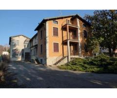 21531028-41 - Villa + capannone - Immagine 1