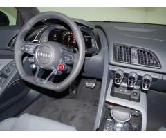 Audi R8 5.2 FSI V10 PLUS S-TRONIC MAGNETICRIDE CARBONIO - Immagine 8