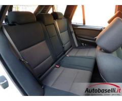 BMW X5 3.0 D STEPTRONIC Cambio automatico Fari xeno Cruise control Cerchi in lega 19 Radio cd Bracci - Immagine 3