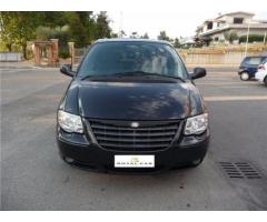 Chrysler Voyager 2.5 CRD cat LE - Immagine 1