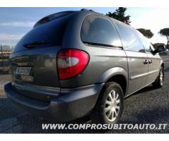 CHRYSLER Grand Voyager 2.5 CRD cat Limited rif. 7196109 - Immagine 4