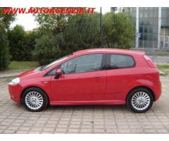 FIAT Grande Punto 1.3 MJT 90 CV 3 porte AUTOMATICA rif. 7196712 - Immagine 2