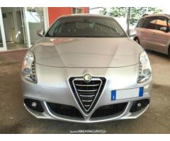 Alfa Romeo Giulietta 1.6 JTDm-2 DNA Distinctive 105 CV - Immagine 1