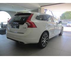 Volvo V60 D6 Twin Engine Geartronic Summum - Immagine 4