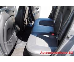 HYUNDAI iX35 2.0 CRDi 4WD Comfort EURO 5 DPF - Immagine 6