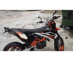 moto KTM 690 SMCR supermotard 2012 - Immagine 4