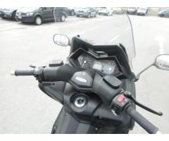 YAMAHA T-MAX530 - edizione limitata BLACK MAX - Immagine 2