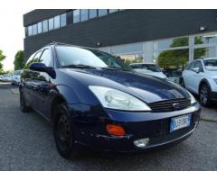 FORD Focus 1.6i 16v cat SW Ambiente - Immagine 3