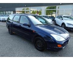FORD Focus 1.6i 16v cat SW Ambiente - Immagine 4
