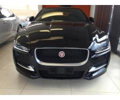 JAGUAR XE 2.0 D Turbo 180CV aut. R-Sport - Immagine 1