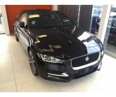 JAGUAR XE 2.0 D Turbo 180CV aut. R-Sport - Immagine 2