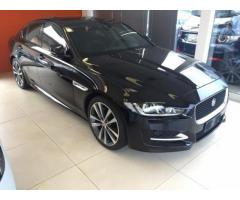 JAGUAR XE 2.0 D Turbo 180CV aut. R-Sport - Immagine 3