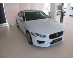 JAGUAR XE 2.0 D Turbo 180CV aut. R-Sport - Immagine 4