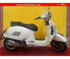 VESPA GTS 300 Super Bianco - 30971 - Immagine 1