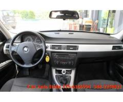 BMW 320 d Touring Attiva TEMPOMAT CLIMATRONIC OTTIME COND. - Immagine 3