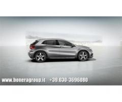 MERCEDES-BENZ GLA 220 d Automatic 4Matic Premium - Immagine 3