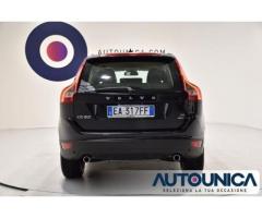 VOLVO XC60 D5 AWD GEARTRONIC SUMMUM 4X4 AUT PELLE CERCHI 18' - Immagine 8