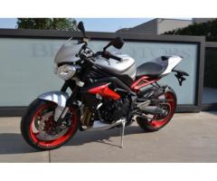 TRIUMPH Street Triple 675 RX ABS - Immagine 4