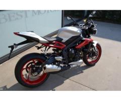 TRIUMPH Street Triple 675 RX ABS - Immagine 8