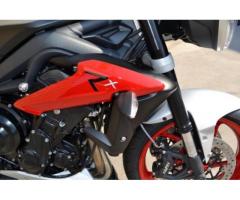 TRIUMPH Street Triple 675 RX ABS - Immagine 10