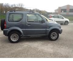 Suzuki Jimny 1.5 DDiS cat 4WD - Immagine 3