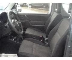 Suzuki Jimny 1.5 DDiS cat 4WD - Immagine 9