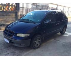 CHRYSLER Voyager 2.5 turbodiesel LE - Immagine 1