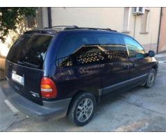 CHRYSLER Voyager 2.5 turbodiesel LE - Immagine 3