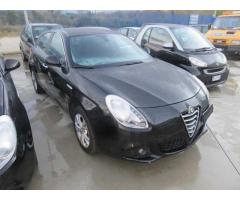 Alfa Romeo Giulietta (2010) 2.0 JTDm-2 140 CV Distinctive - Immagine 2