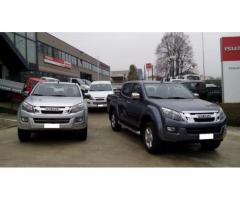 ISUZU D-Max 2.5 Crew Cab Quasar A/T 4WD - Immagine 5