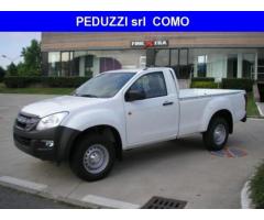 ISUZU D-Max 2.5 SINGLE CAB 4x4 - Immagine 2