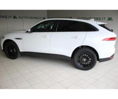 JAGUAR F-Pace 2.0d AWD A/T Pure (Super Ammortamento) - Immagine 3