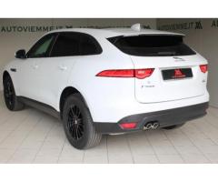 JAGUAR F-Pace 2.0d AWD A/T Pure (Super Ammortamento) - Immagine 4