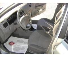 KIA Rio 1.3 SEDAN COMFORT 4PORTE BENZINA 2005 - Immagine 5