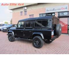 LAND ROVER Defender 110 2.4 TD4 Station Wagon S - Immagine 2