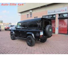 LAND ROVER Defender 110 2.4 TD4 Station Wagon S - Immagine 6