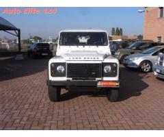 LAND ROVER Defender 90 2.4 TD4 Station Wagon S - Immagine 2