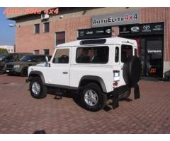 LAND ROVER Defender 90 2.4 TD4 Station Wagon S - Immagine 7