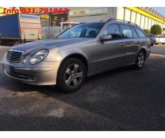 MERCEDES-BENZ E 270 CDI cat S.W. Elegance cambializato - Immagine 3