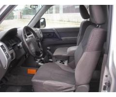 MITSUBISHI Pajero 3.2 16V DI-D 3p. GLX - Immagine 8