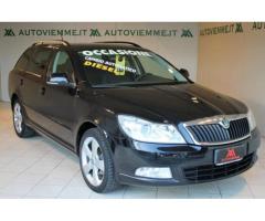 SKODA Octavia 2.0 TDI CR F.AP. Wagon Elegance Autocarro - Immagine 1